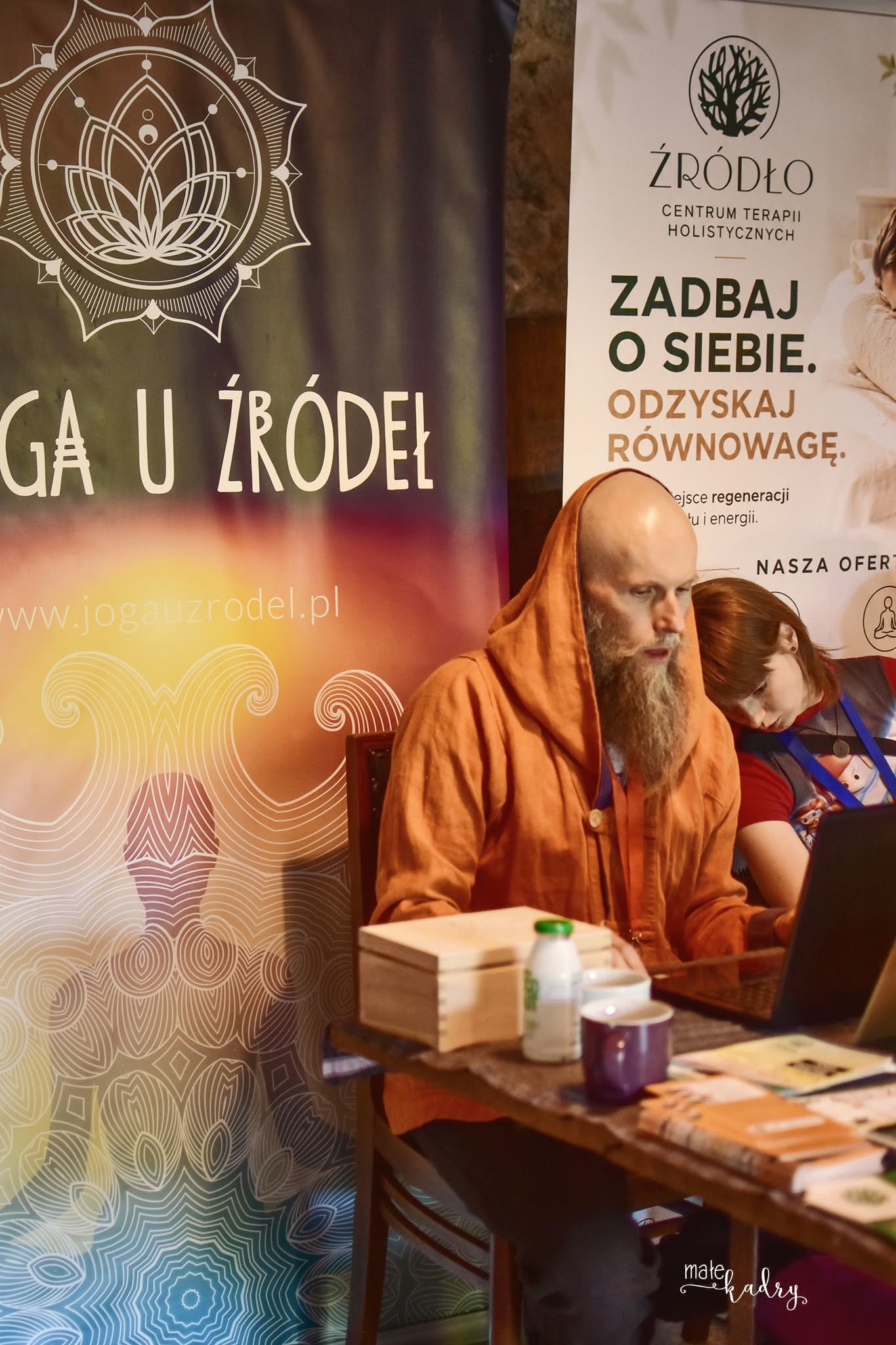 Rozmowa i spotkanie przy stoisku podczas WEDA